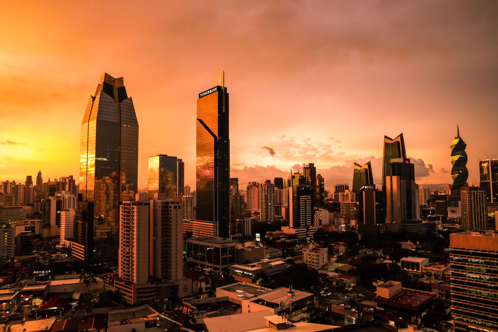 Panama City al tramonto